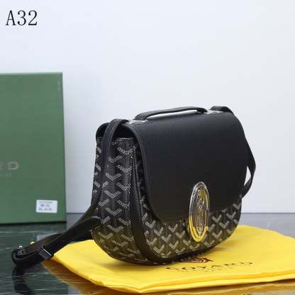 GY SEAL CLASP THE 233 BAG BLACK 25CM