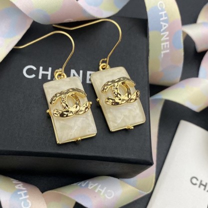 CC RECTANGLE EARRINGS