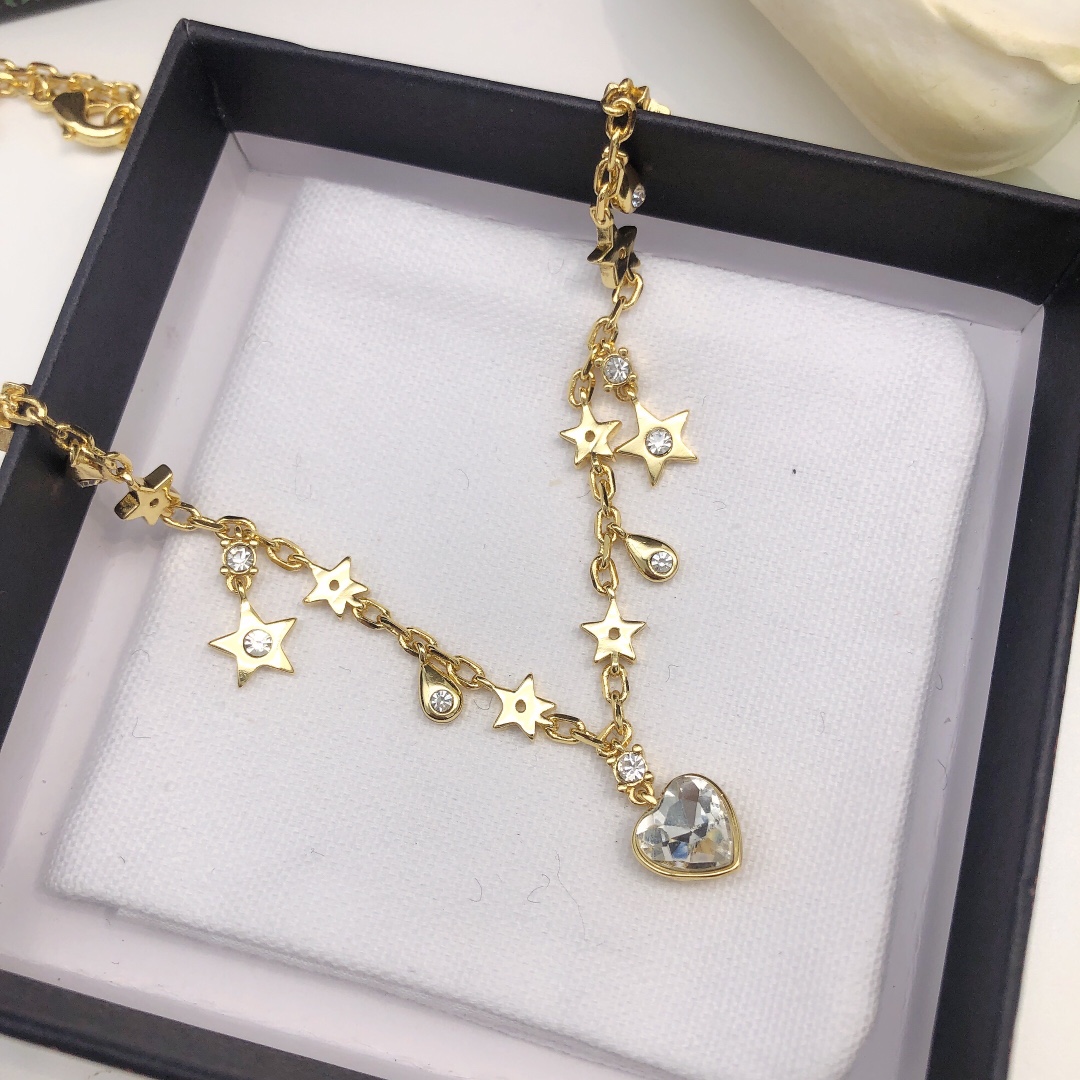 DOR GOLD NECKLACE