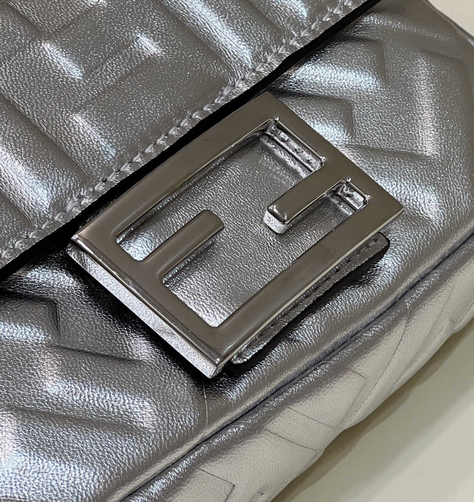 FI Baguette Silver For Women, Women&#8217;s Handbags, Shoulder And Crossbody Bags 7.5in/19cm FF 8BS017