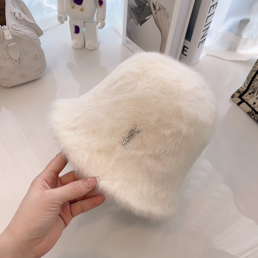 YSL FAUX FUR BUCKET HAT WHITE