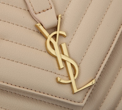 YSL COLLÈGE MEDIUM CHAIN BAG IN QUILTED LEATHER BEIGE 24CM 600279BRM072721