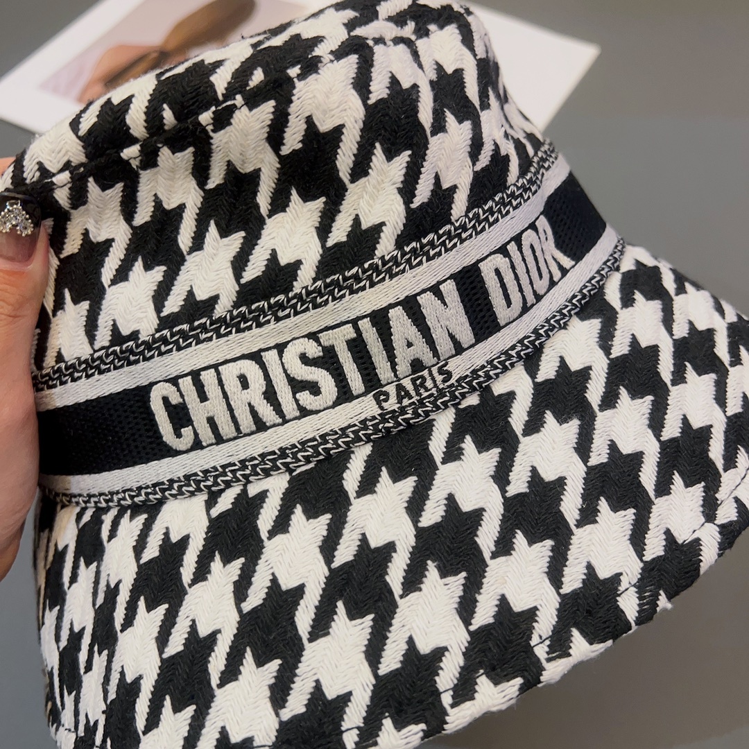 DOR HOUNDSTOOTHS BUCKET HAT BLACK