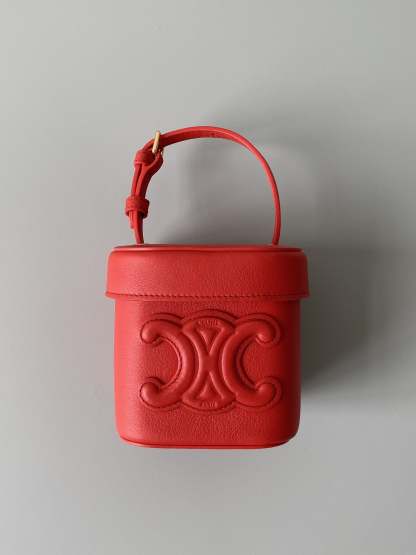 CE Small Box Cuir Triomphe Red For Women 4in/11cm 199263EFB.27BR