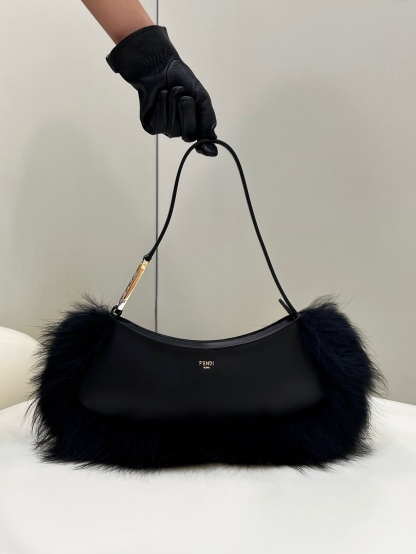 FD O'LOCK SWING CAMELLIA LEATHER AND FOX FUR POUCH BLACK 8BS068ALS9F1JU3