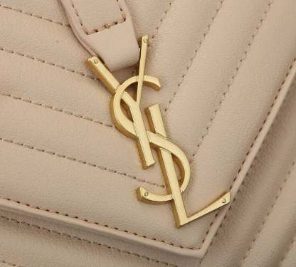 SAINT LAURENT COLLEGE MEDIUM CHAIN BAG IN QUILTED LEATHER BEIGE 24CM