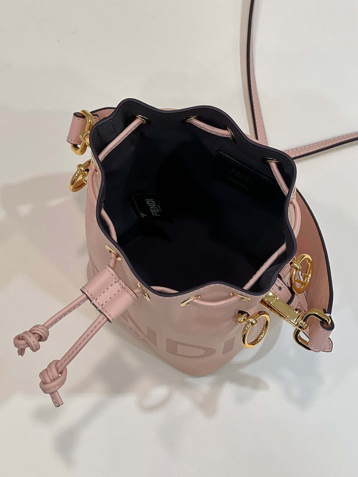 FI Mon Tresor Pale Pink For Women, Women’s Handbags, Shoulder And Crossbody Bags 7.1in/18cm FF 8BS010AC9LF14N1