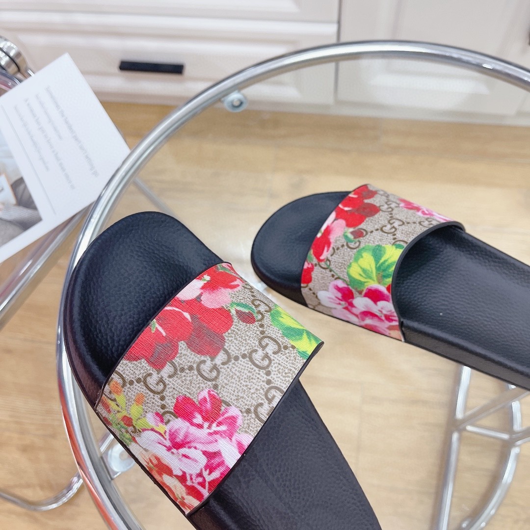 GG FLORAL PRINT SUPREME SLIDE SANDALS FOR WOMEN