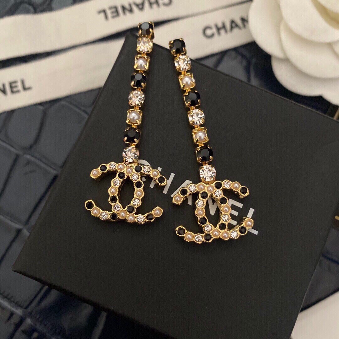CC CC DROP EARRINGS