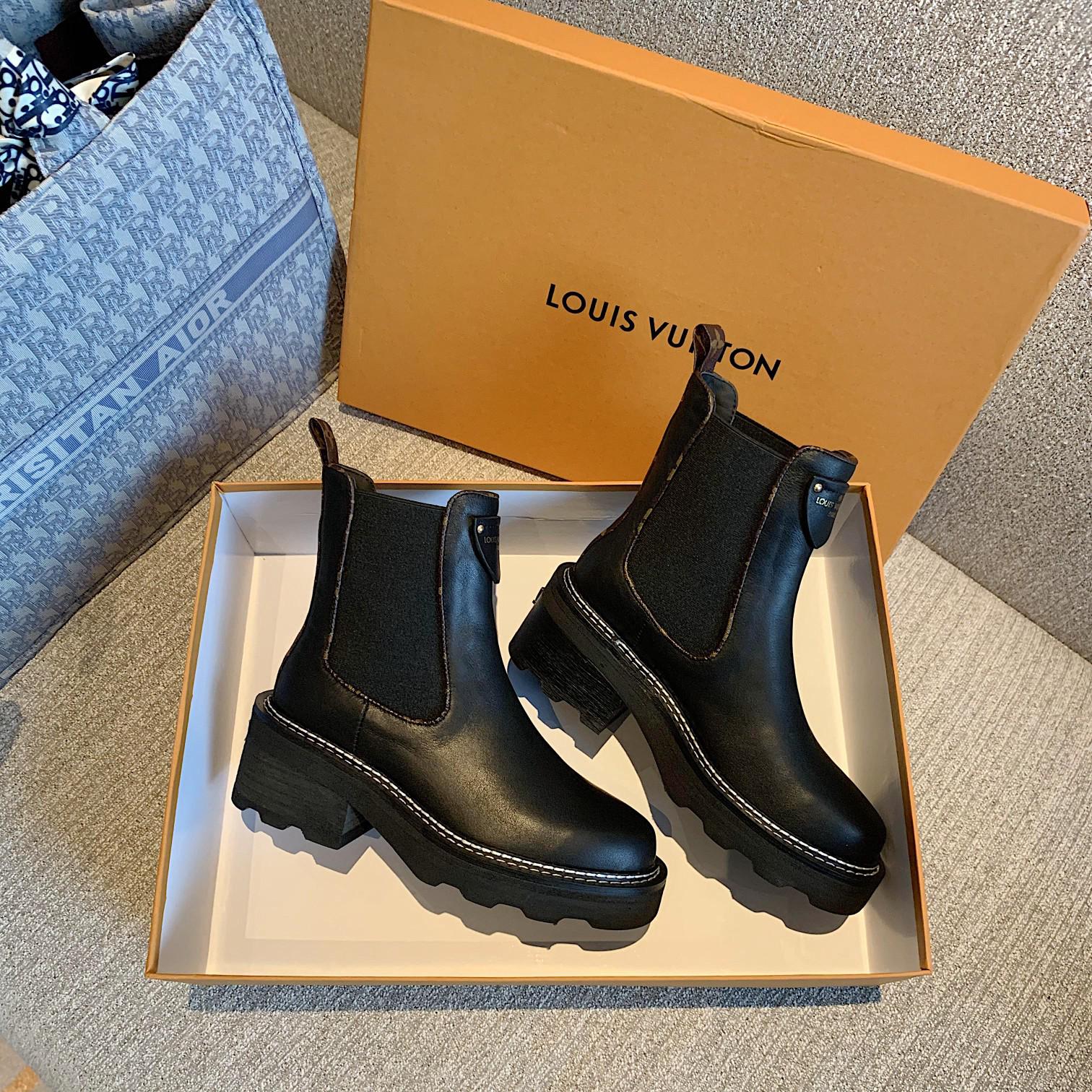 LUV WOMEN’S LV BEAUBOURG ANKLE BOOT BLACK