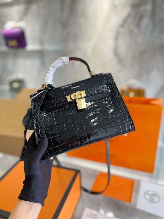 HM MINI KELLY CROCODILE GOLD-TONED HARDWARE BLACK 22CM