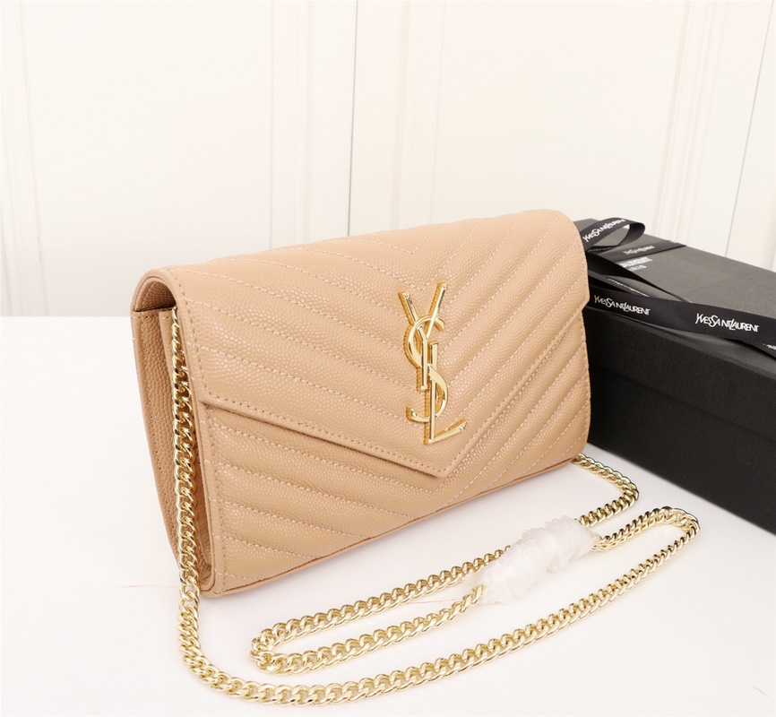 YSL CASSANDRE MATELASSÉ CHAIN WALLET IN GRAIN DE POUDRE EMBOSSED BEIGE 22CM 377828BOW012721