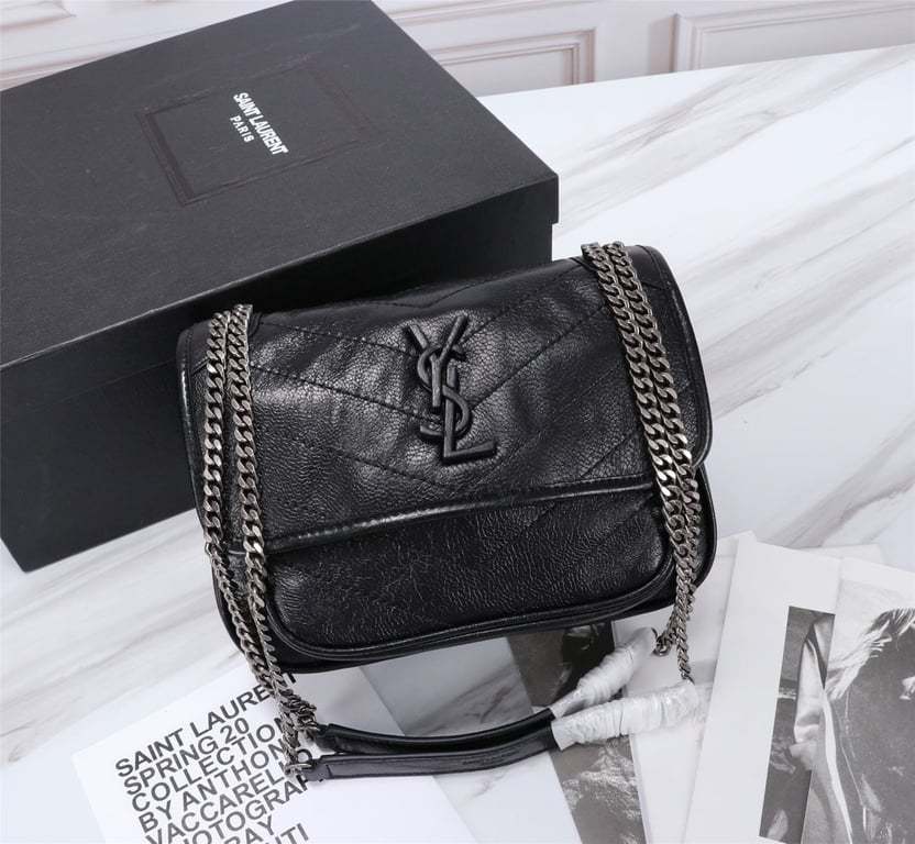 SAINT LAURENT NIKI BABY CHAIN BAG IN CRINKLED VINTAGE BLACK NOIR 21CM 6331600EN041000