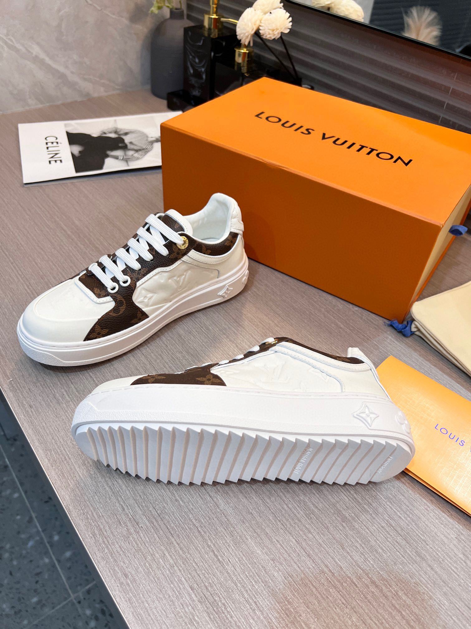 LUV WOMEN’S BOOMBOX SNEAKER BROWN