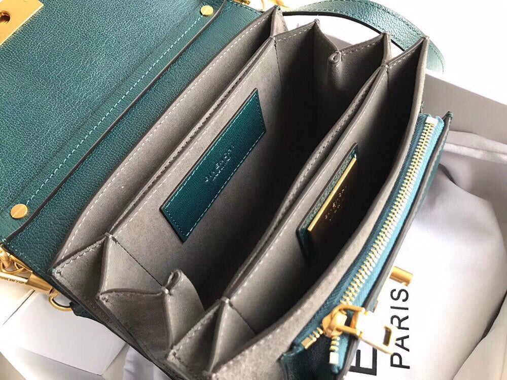gv GV3 Bag Green/ Black For Women, Handbags, Shoulder Bags 11.4in/29cm GVC