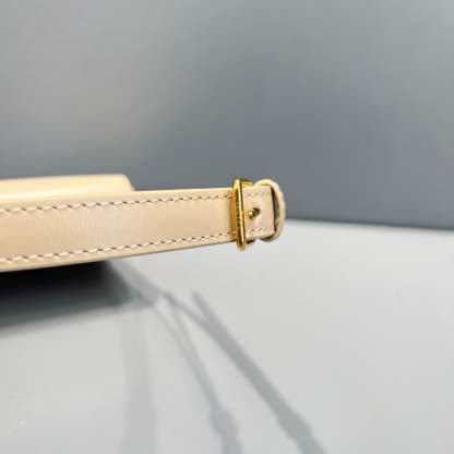 CE Triomphe Shoulder Bag Beige For Women 8in/20.5cm