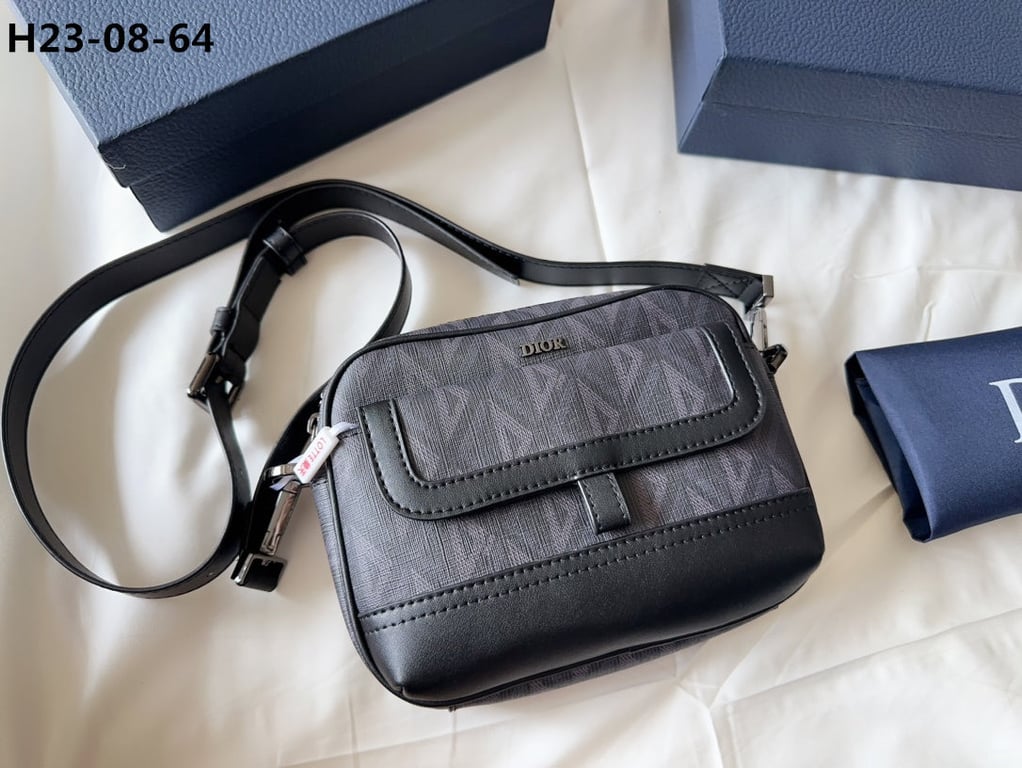 DIR HIT THE ROAD MESSENGER BAG CD BLACK 20CM