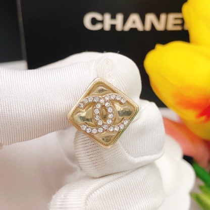 CC CC EARRINGS