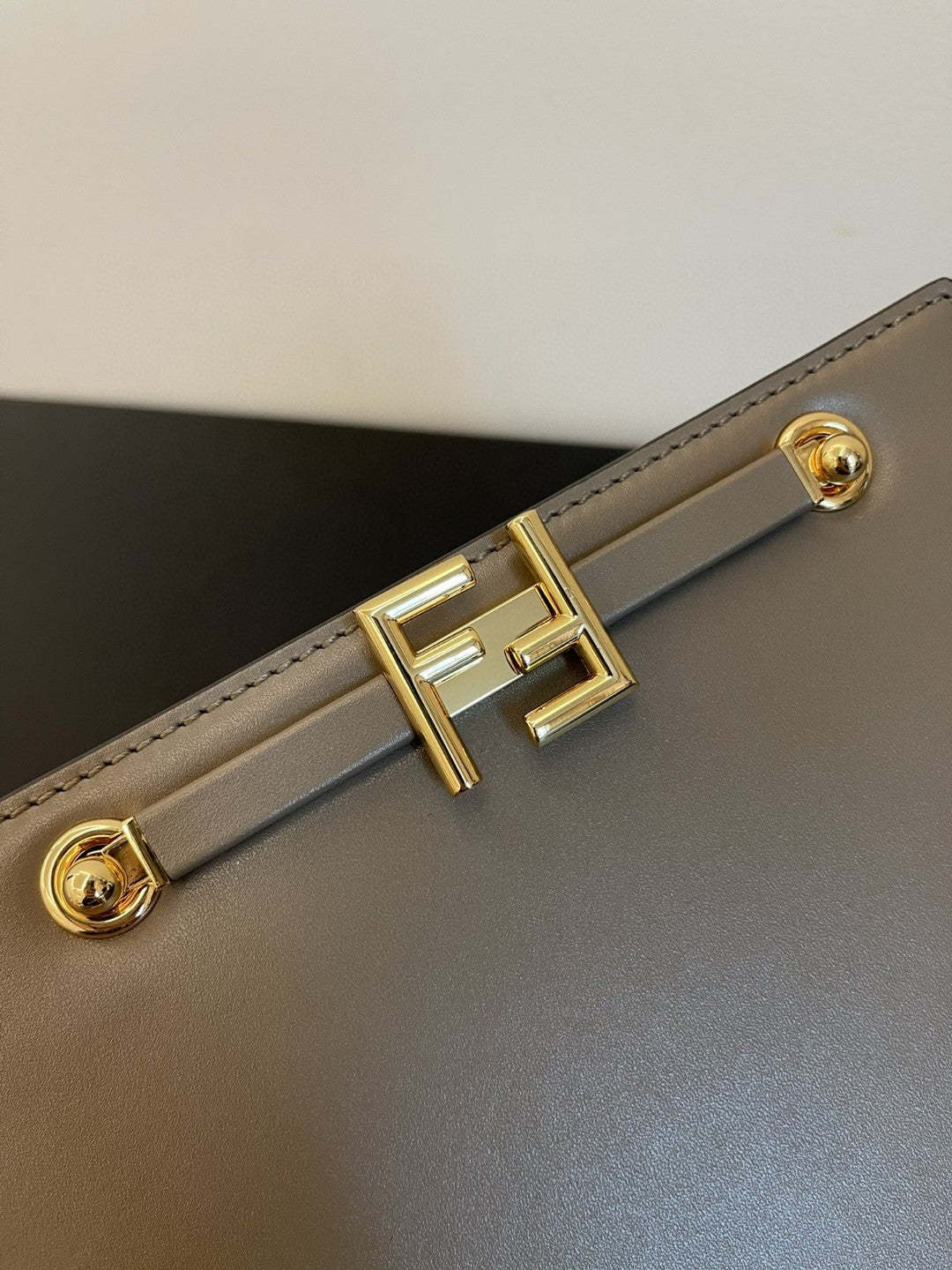 FI Touch Gray Bag For Woman 19cm/7.5in
