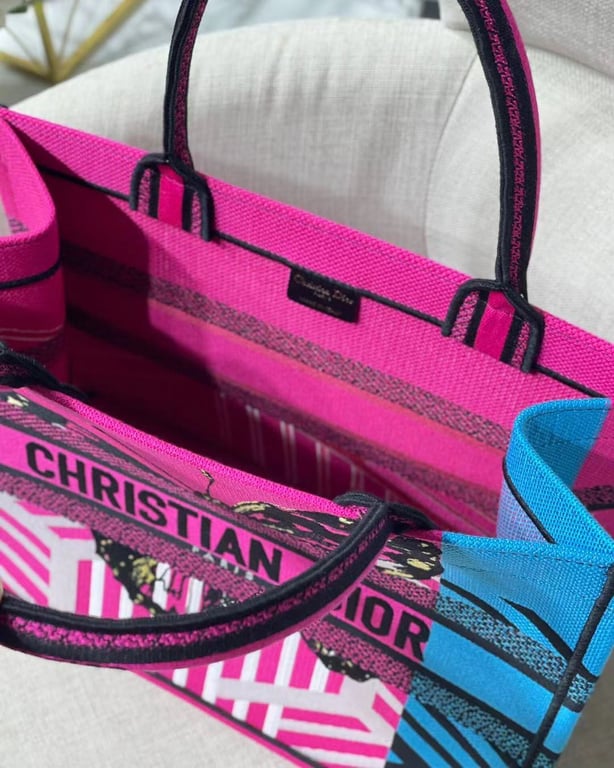 DIR MEDIUM BOOK TOTE BRIGHT BLUE AND BRIGHT PINK D-JUNGLE POP EMBROIDERY 36CM