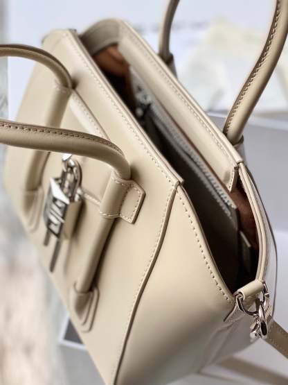 gv Mini Antigona Lock Bag Beige For Women, Handbags, Shoulder Bags 8.7in/22cm GVC