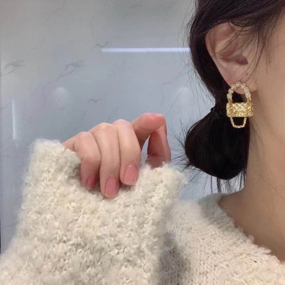 CC LOCK GOLD EARRINGS