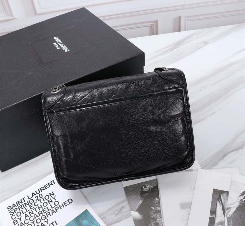 SAINT LAURENT NIKI BABY CHAIN BAG IN CRINKLED VINTAGE BLACK NOIR 21CM 6331600EN041000