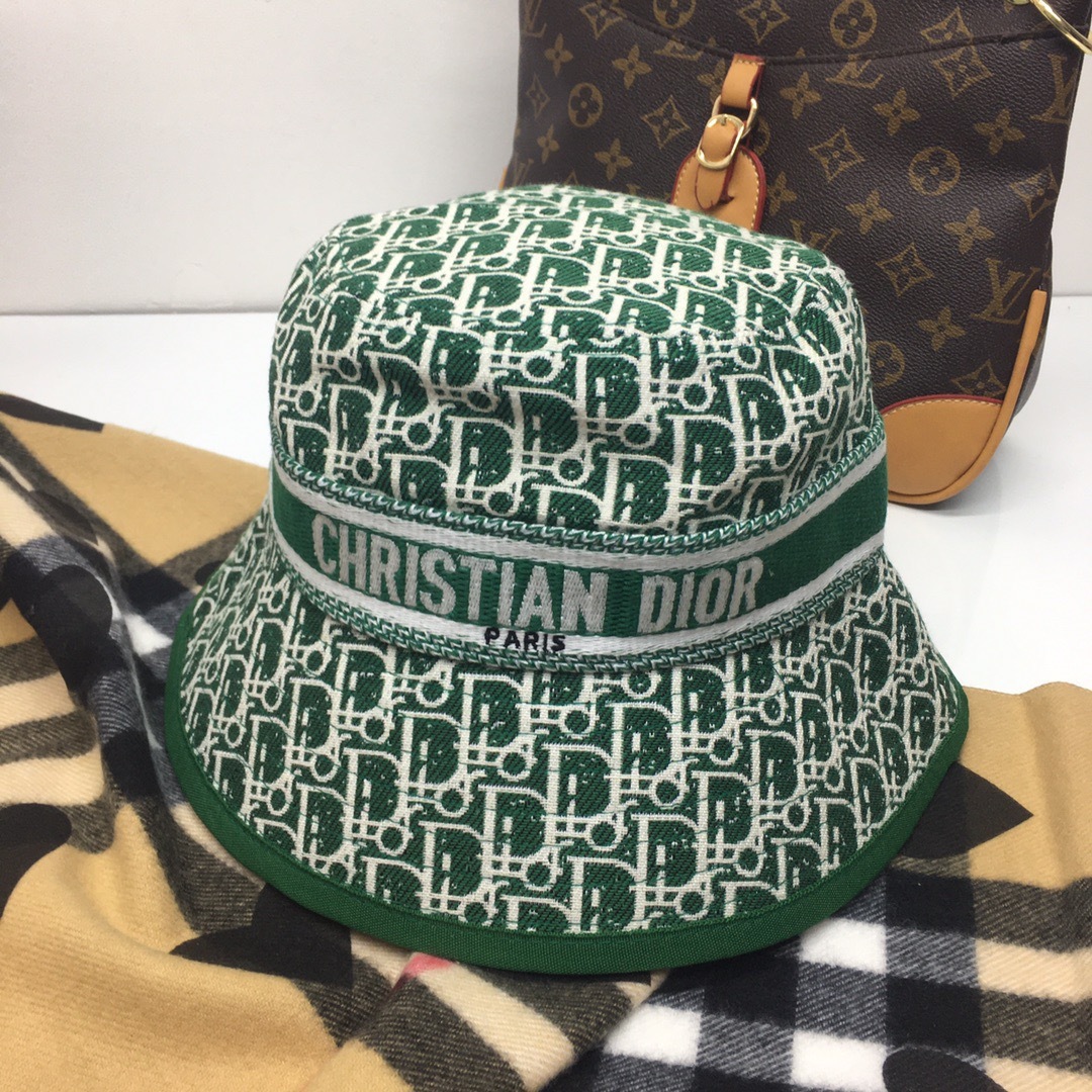 DOR OBLIQUE BUCKET HAT GREEN