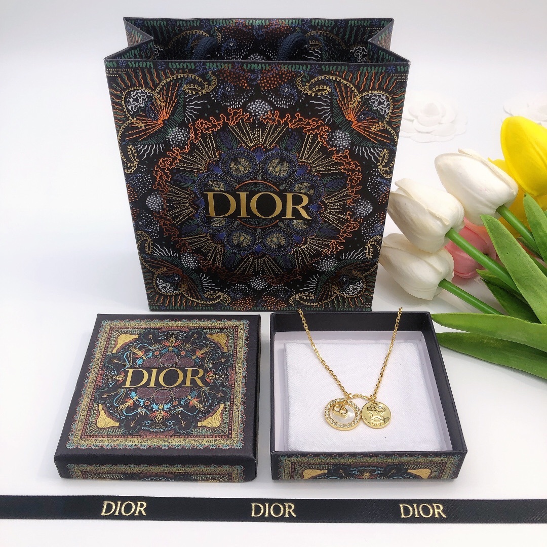 DOR GOLD NECKLACE