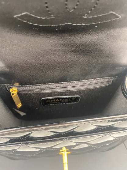 CHL SMALL FLAP BAG WITH TOP HANDLE BLACK AS3652