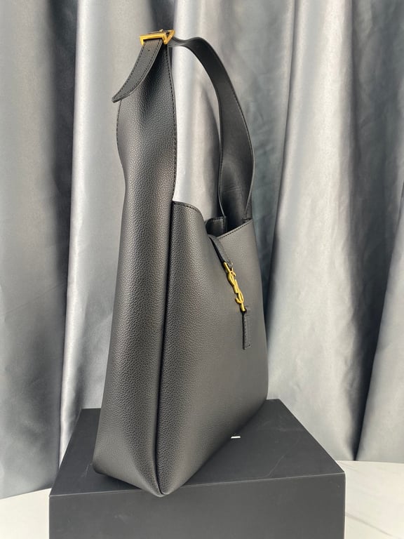 SAINT LAURENT LE 5 A 7 SOFT SMALL HOBO BAG IN SMOOTH LEATHER BLACK