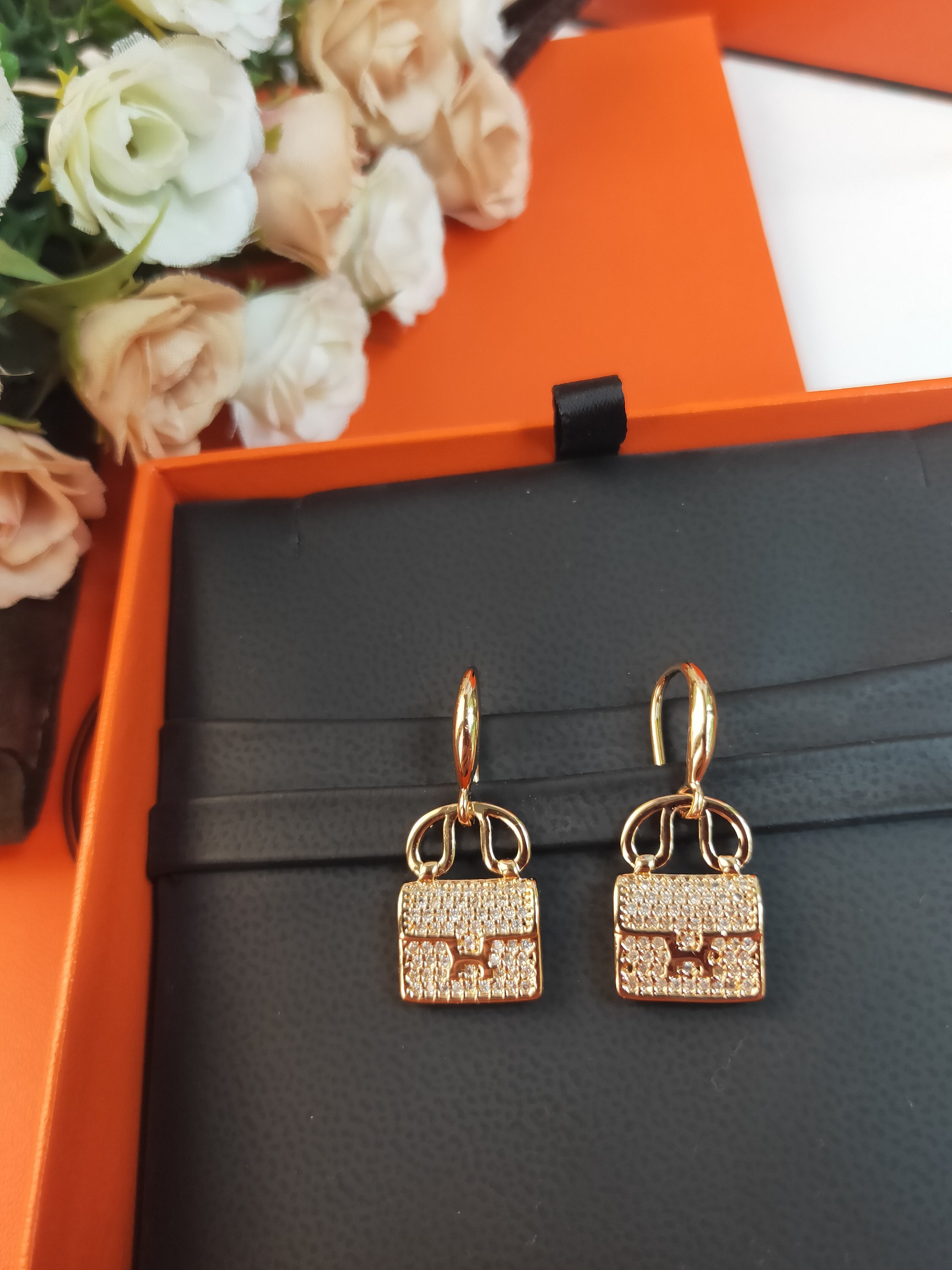 HM EARRINGS
