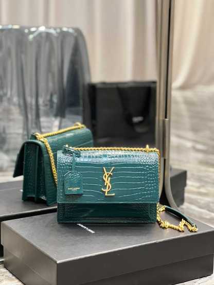 YSL SUNSET MEDIUM CHAIN BAG IN CROCODILE-EMBOSSED SHINY LEATHER MINT 442906DND0J3144