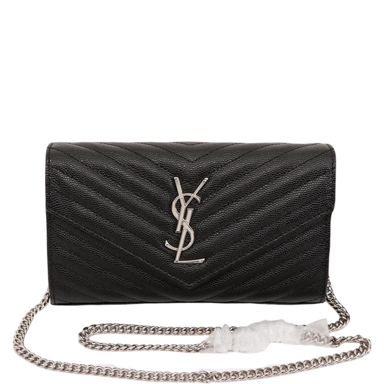 SAINT LAURENT CASSANDRE MATELASSE CHAIN WALLET IN GRAIN DE POUDRE EMBOSSED BLACK SILVER 22CM