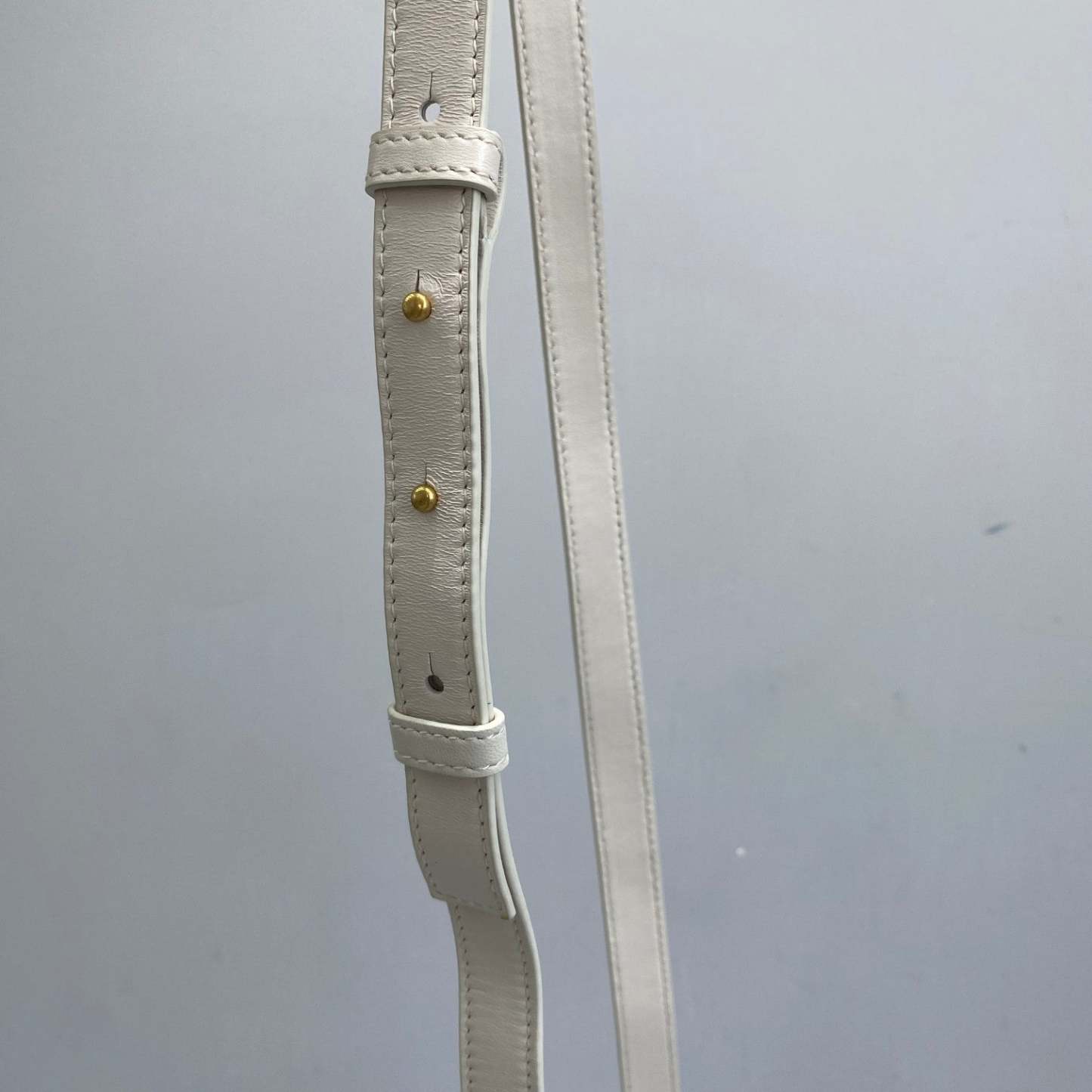 BV Candy Cassette White, For Women, Bags 4.7in/12cm 666688VMAY19009