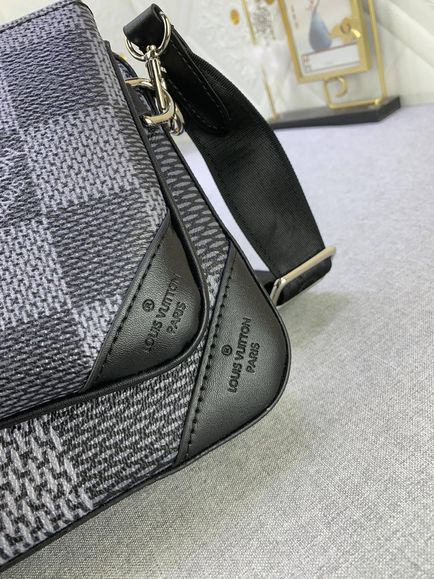 LV TRIO MESSENGER BAG DAMIER CANVAS BLACK 25CM N50017