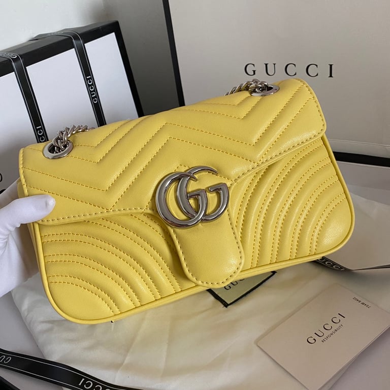 GG MARMONT MATELASSE SHOULDER BAG LIGHT YELLOW 26CM