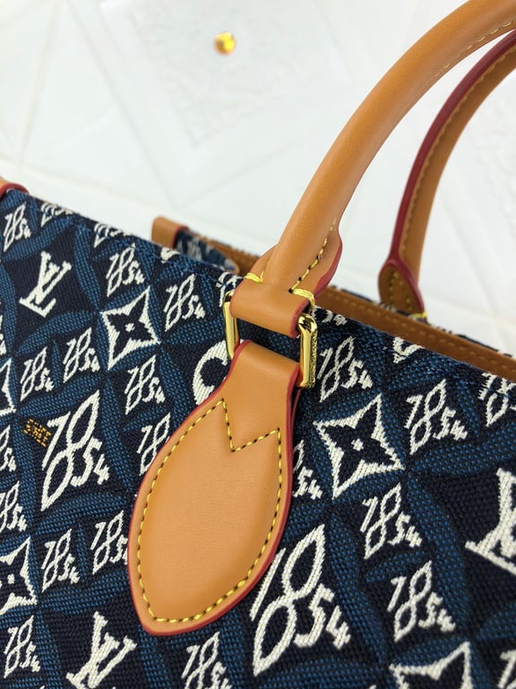 LUV SINCE 1854 ONTHEGO PM 35CM