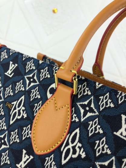 LUV SINCE 1854 ONTHEGO PM 35CM