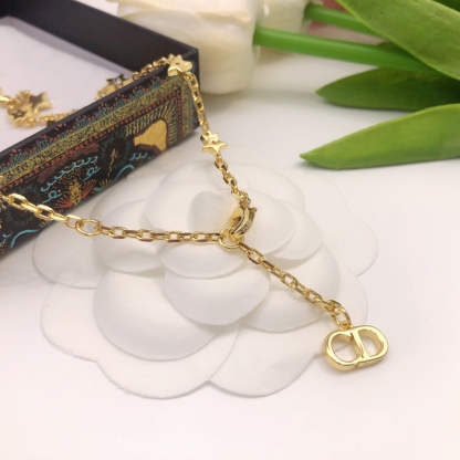 DOR GOLD NECKLACE