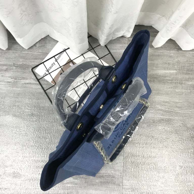 CHL 38CM CANVAS LARGE NAVY BLUE DEAUVILLE TOTE BAG