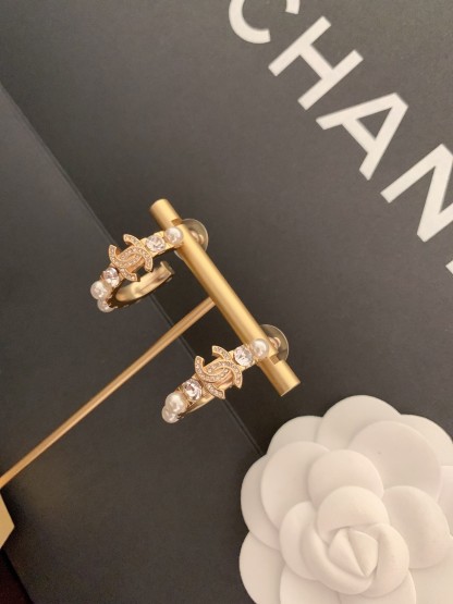 CC HOOP EARRINGS