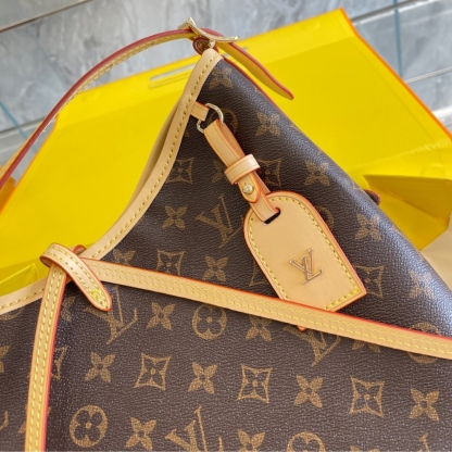 LV CARRYALL MM MONOGRAM 30CM