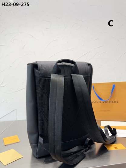 LUV CHRISTOPHER SLIM BACKPACK RUCKSACK TAURILLON LEATHER BLACK 40CM M58644