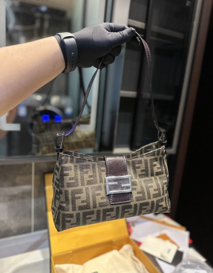 FD ZUCCA HANDBAG BROWN 24CM