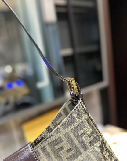 FD ZUCCA HANDBAG BROWN 24CM