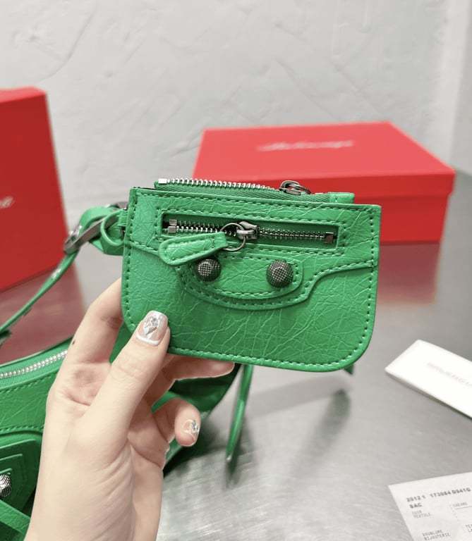 BALENCIAGA LE CAGOLE XS SHOULDER BAG IN GREEN 25CM