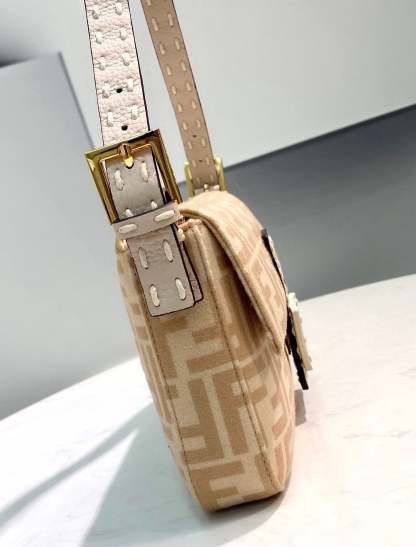 FI Baguette 1997 Wool Bag Beige For Women, Women’s Handbags, Shoulder Bags 10.6in/27cm FF 8BR792