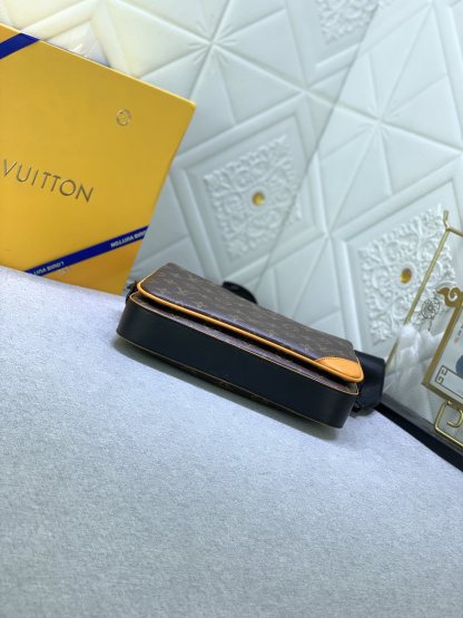 LV TRIO MESSENGER RADIANT SUN 25CM M46694