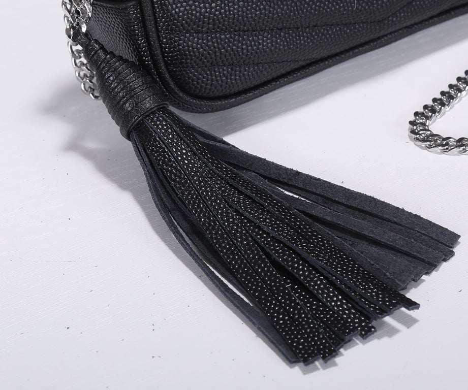 SAINT LAURENT LOU CAMERA BAG IN QUILTED NOIR LEATHER BLACK 18CM